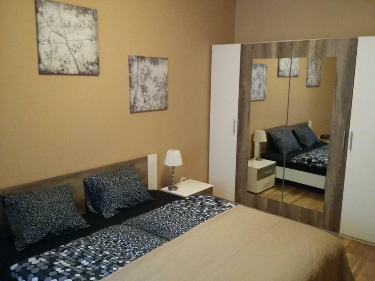 Angel Apartment Nr 4 Near To The Center Praga Esterno foto