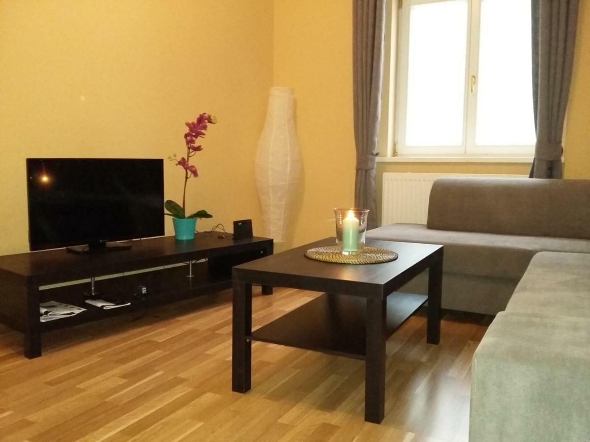 Angel Apartment Nr 4 Near To The Center Praga Esterno foto