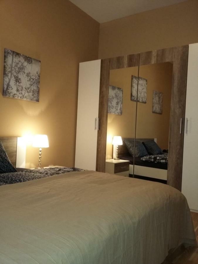 Angel Apartment Nr 4 Near To The Center Praga Esterno foto